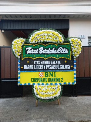 Papan Bunga Duka di Pancuran Kerambil