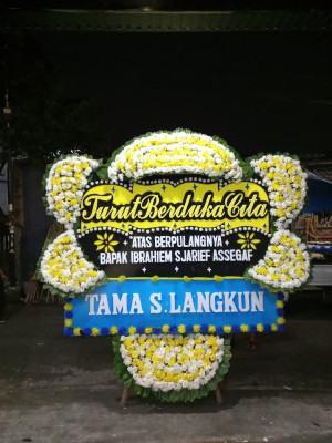 Papan Bunga Duka di Pancuran Kerambil