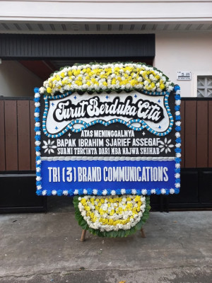 Papan Bunga Duka di Pancuran Kerambil